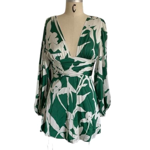 Hutch Long Sleeve Mini Dress Green and White Satin Size 6 - Picture 7 of 9